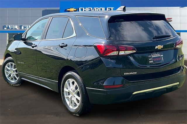 2023 Chevrolet Equinox LT photo 3