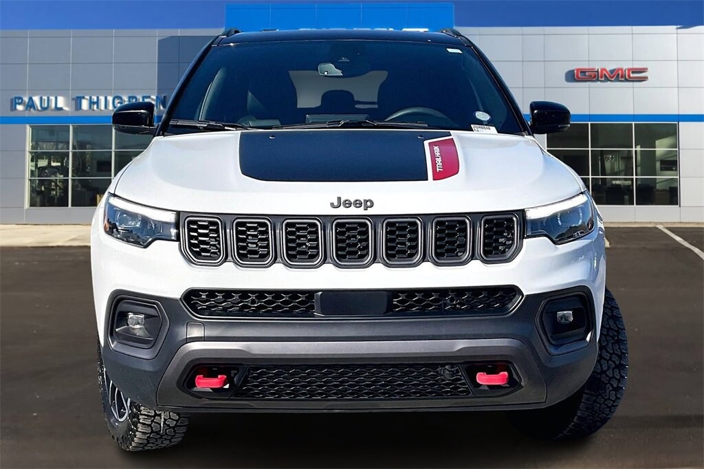 Used 2025 Jeep Compass Trailhawk