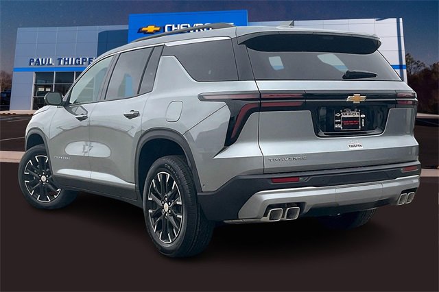 2026 Chevrolet Traverse photo 3