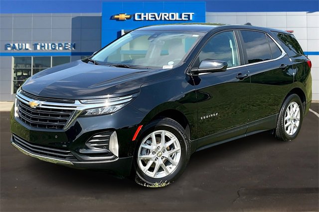 2023 Chevrolet Equinox LT photo 2