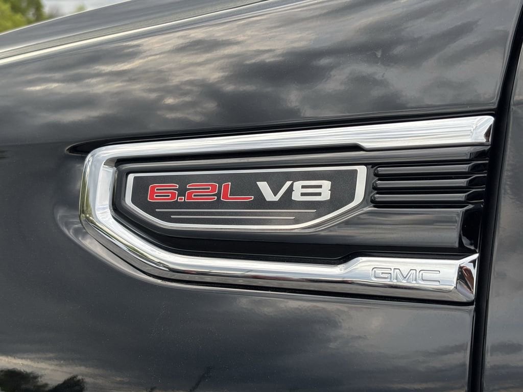 2025 GMC Sierra 1500 SLT - Photo 25