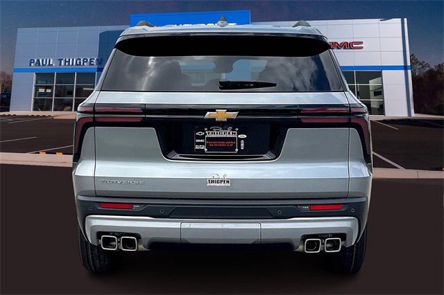 2026 Chevrolet Traverse 1LT photo 3