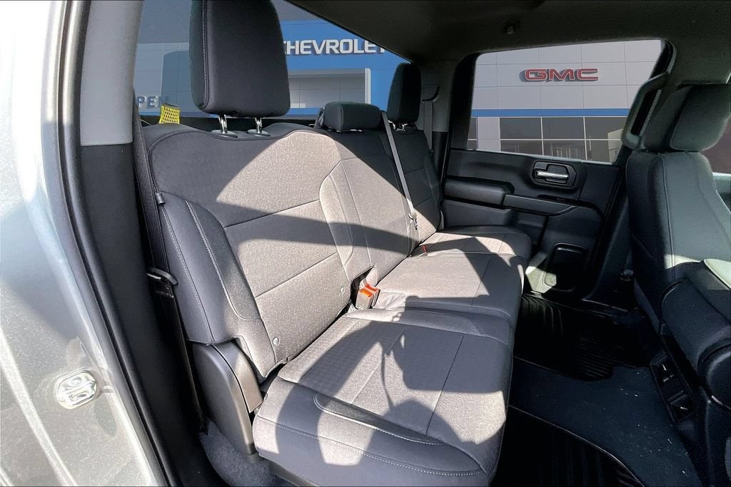 2026 Chevrolet Silverado 2500 HD Custom - Photo 9