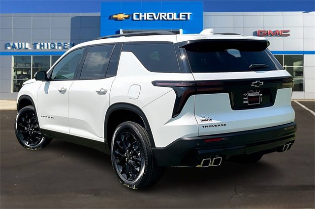 2026 Chevrolet Traverse photo 3