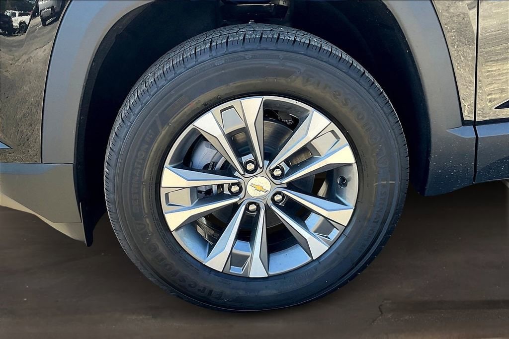 2026 Chevrolet Equinox LT - Photo 13