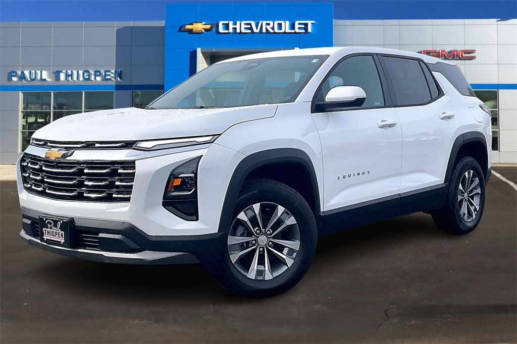 2026 Chevrolet Equinox LT photo 2