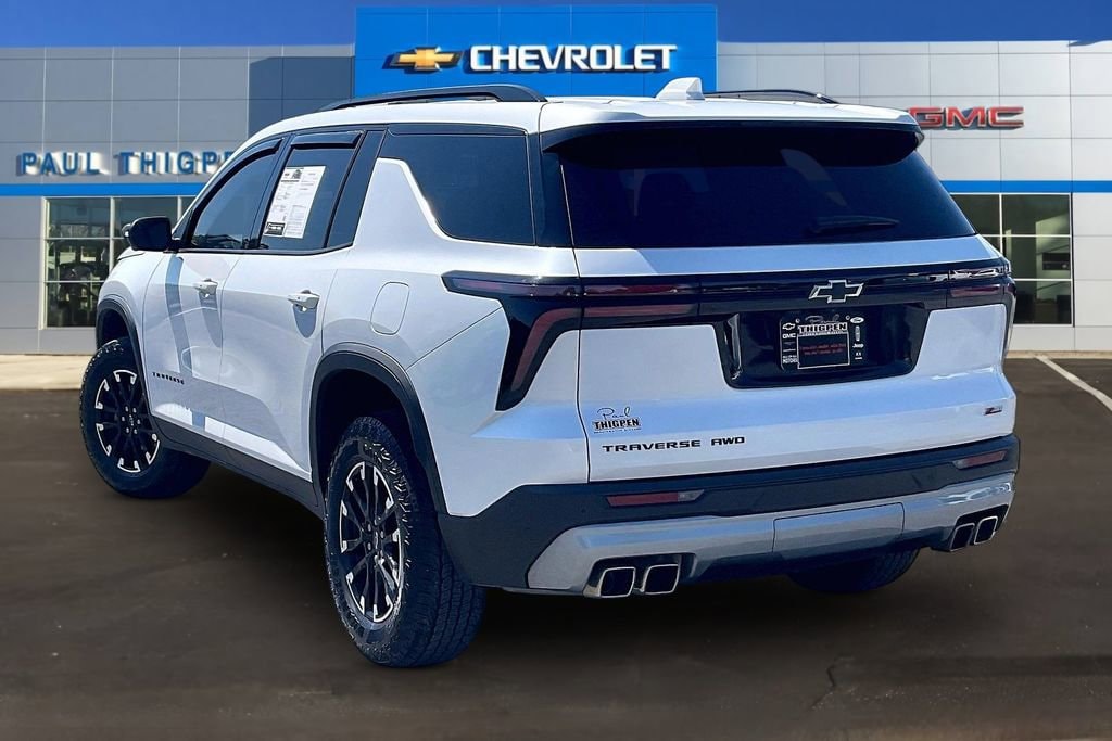 Used 2024 Chevrolet Traverse Z71 SUV