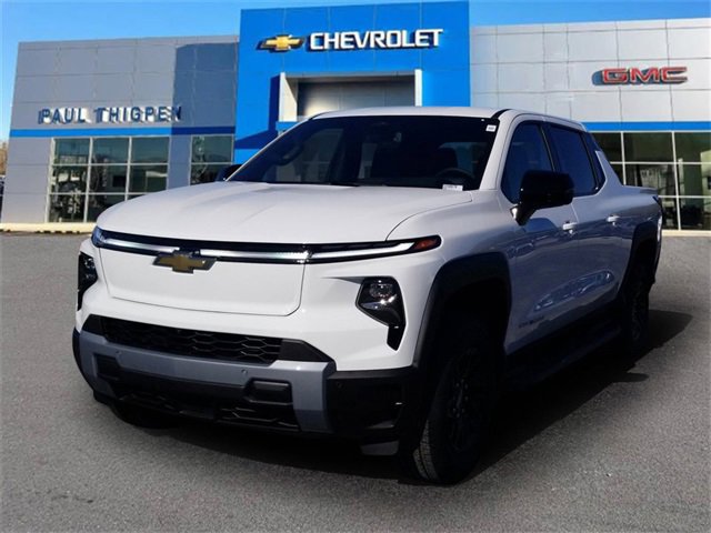 2025 Chevrolet Silverado EV LT photo 3