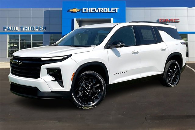 2026 Chevrolet Traverse photo 2