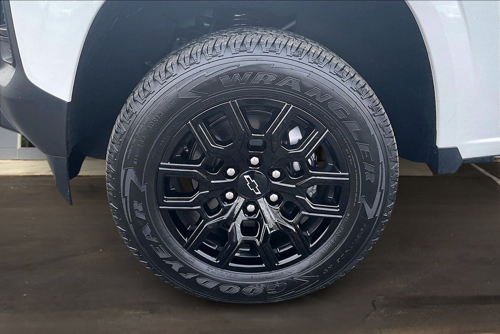 2026 Chevrolet Colorado Work Truck - Photo 12