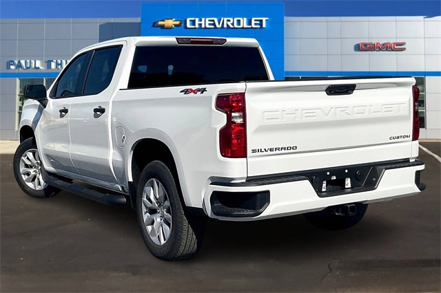 2026 Chevrolet Silverado 1500 Custom photo 2