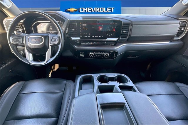 2024 Gmc Sierra 1500 SLT photo 3