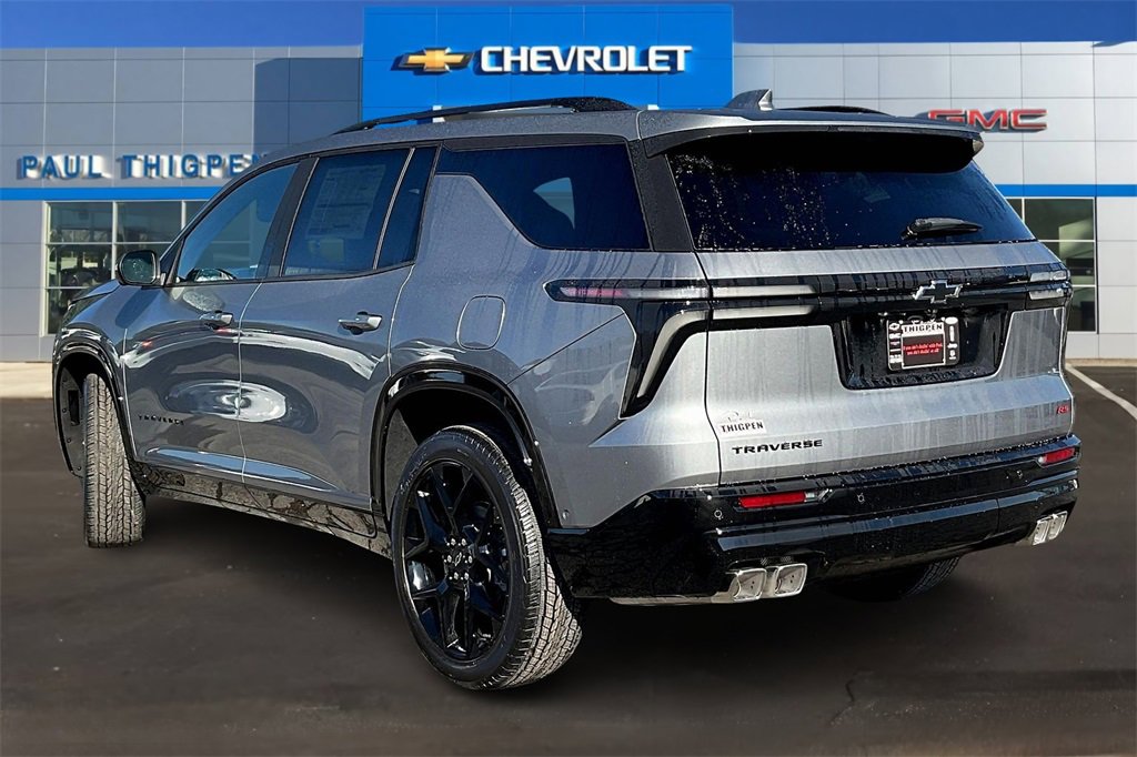 2026 Chevrolet Traverse RS photo 3