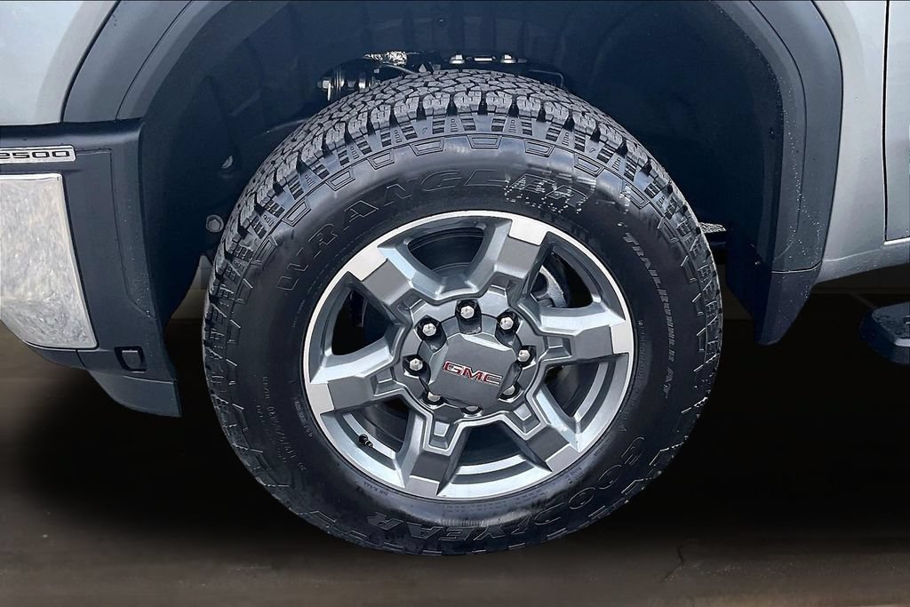 2026 GMC Sierra 2500HD SLT - Photo 13