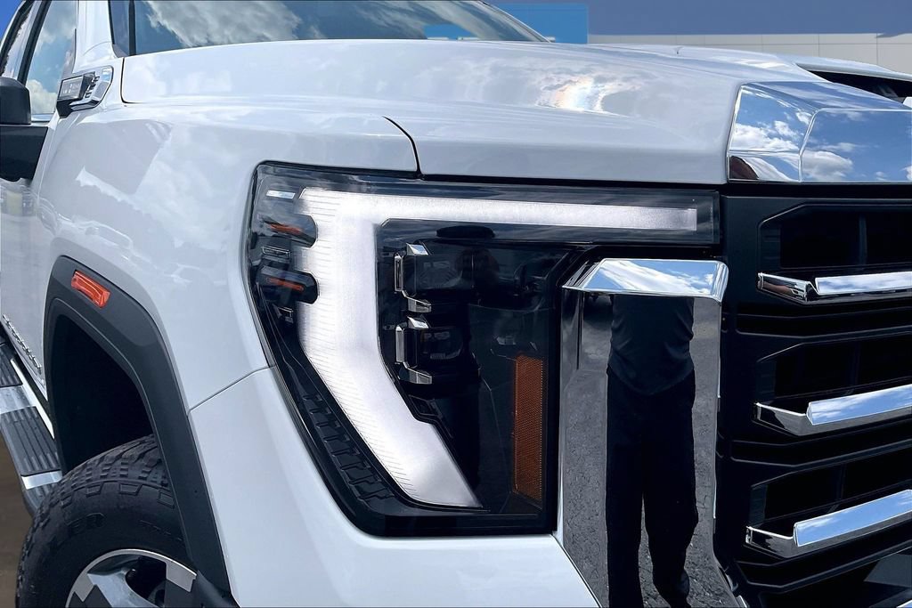 2026 GMC Sierra 2500HD SLT - Photo 15