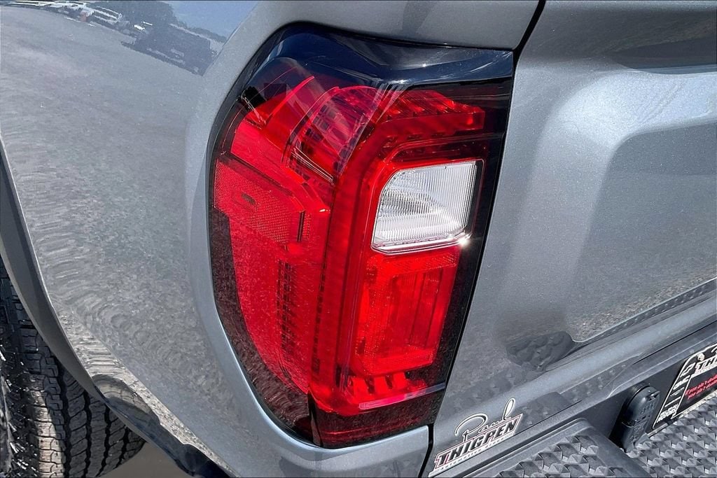 2026 GMC Canyon Elevation - Photo 25