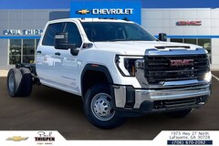 2026 GMC Sierra 3500 HD Chassis Cab Pro Truck