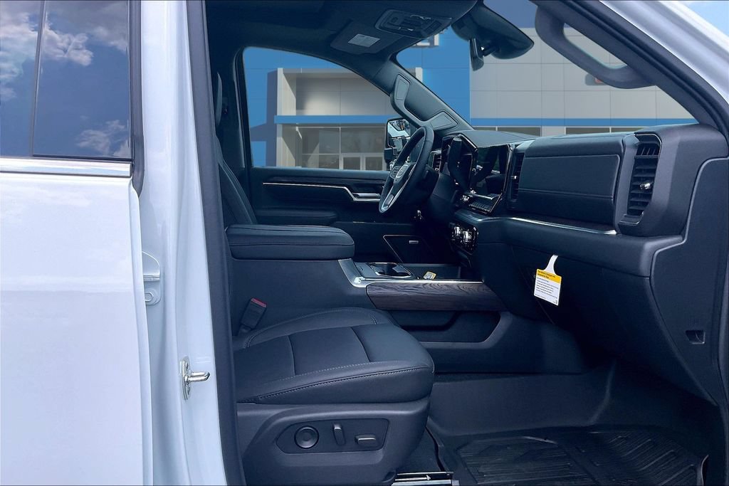 2026 GMC Sierra 2500HD SLT - Photo 11