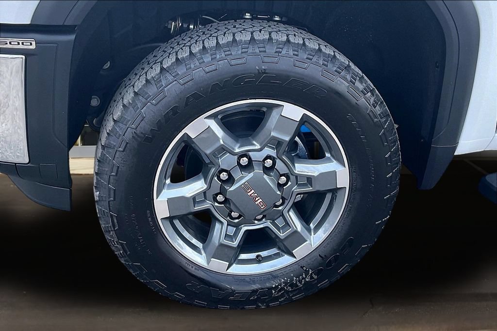 2026 GMC Sierra 2500HD SLT - Photo 13