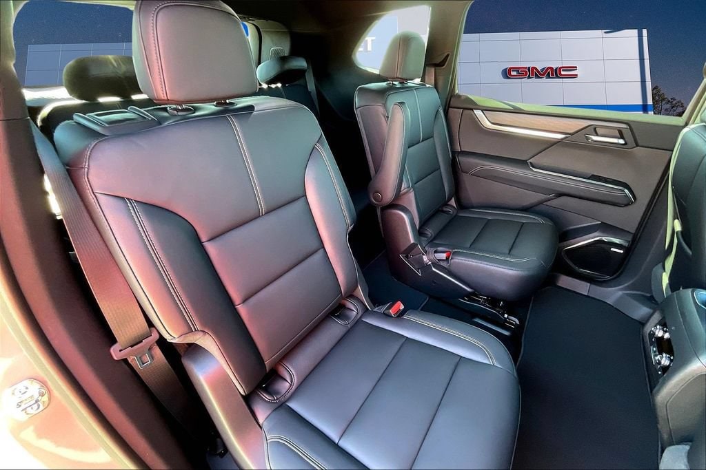 2026 GMC Acadia Elevation - Photo 9
