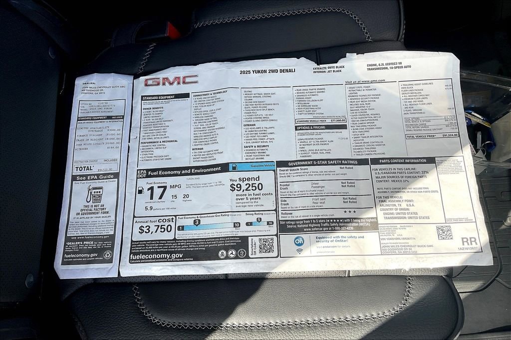 2025 GMC Yukon Denali - Photo 14
