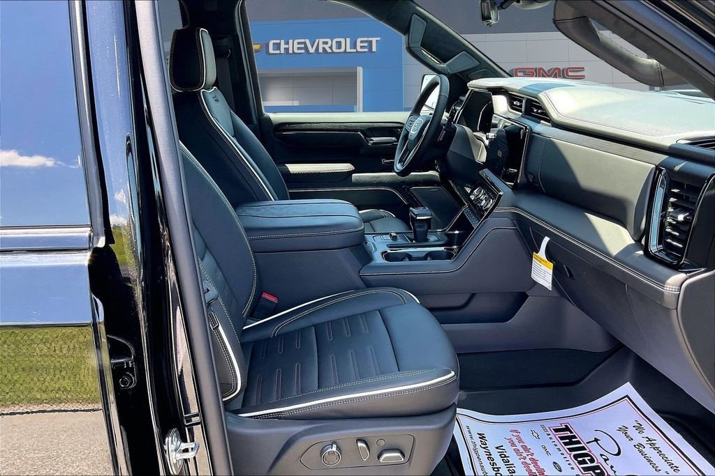 2026 GMC Sierra 1500 AT4X - Photo 8