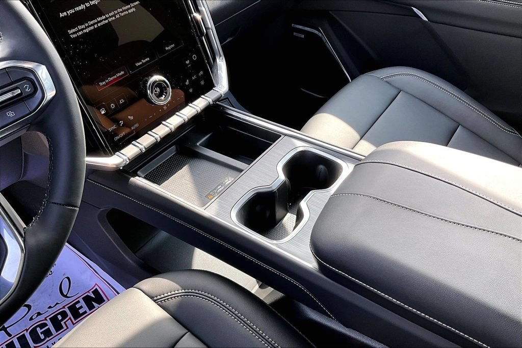 2026 GMC Acadia Elevation - Photo 23