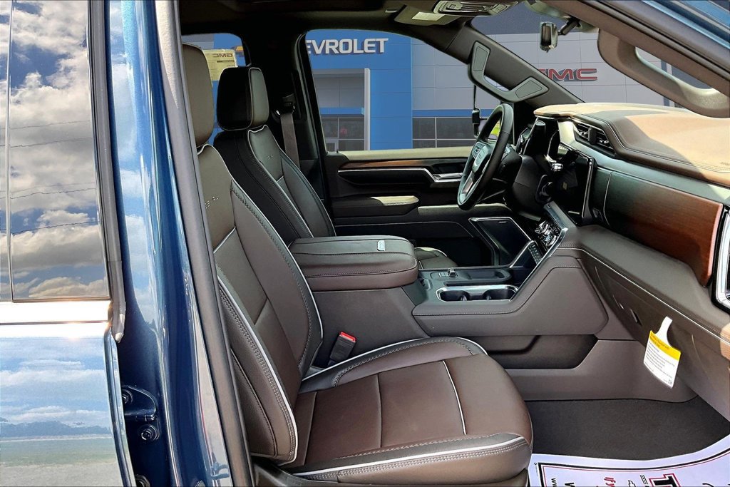 2026 GMC Sierra 2500HD Denali - Photo 9