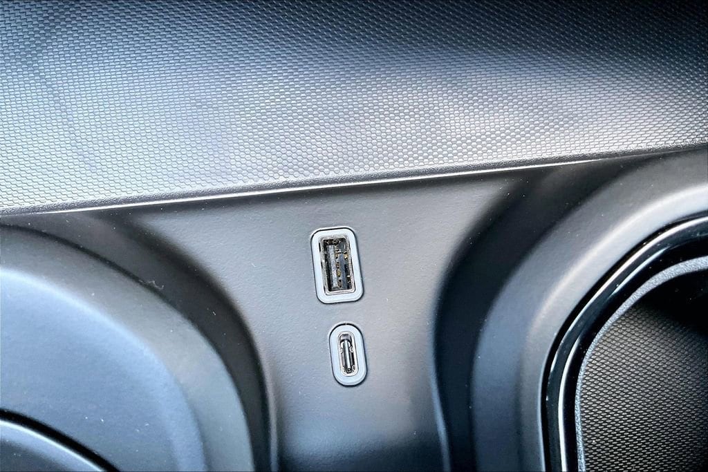 2026 GMC Sierra 1500 AT4X - Photo 23