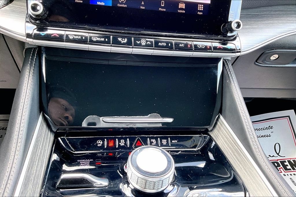 2024 Jeep Wagoneer Series II - Photo 15
