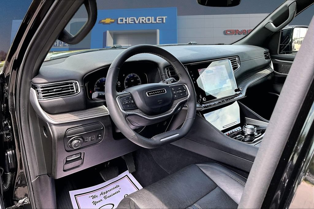 2024 Jeep Wagoneer Series II - Photo 17