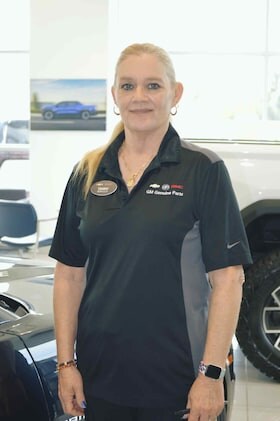 Staff member Tammy Williams from ID_74b185