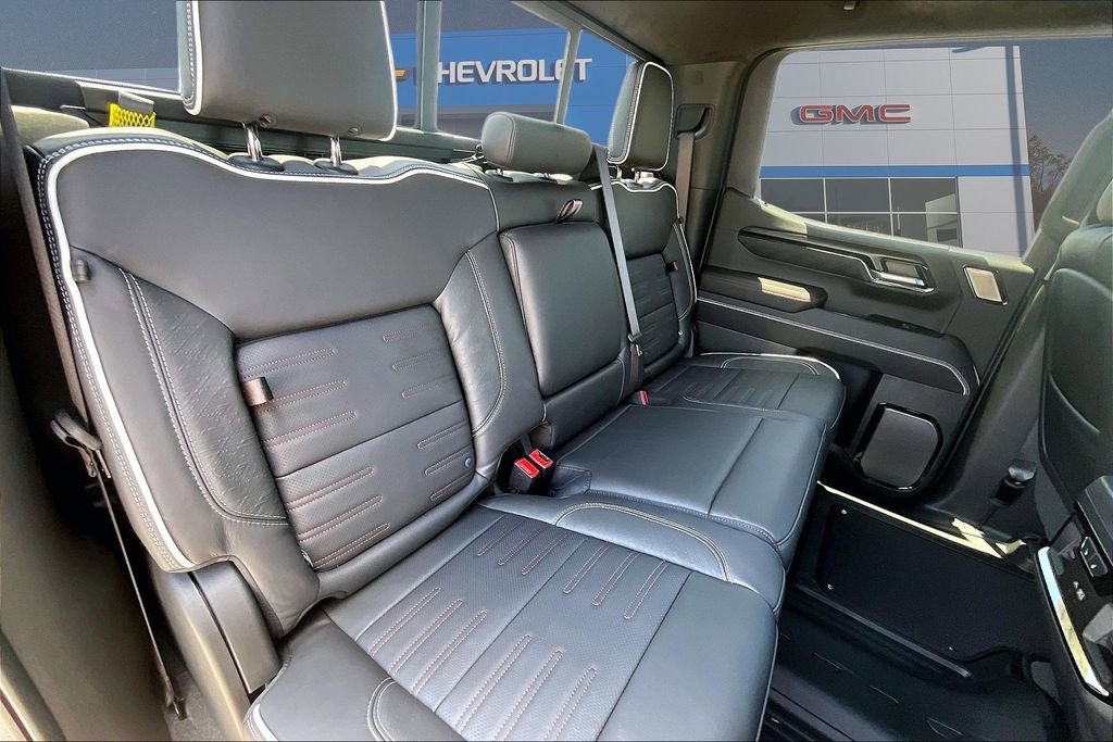 2026 GMC Sierra 1500 AT4X - Photo 9