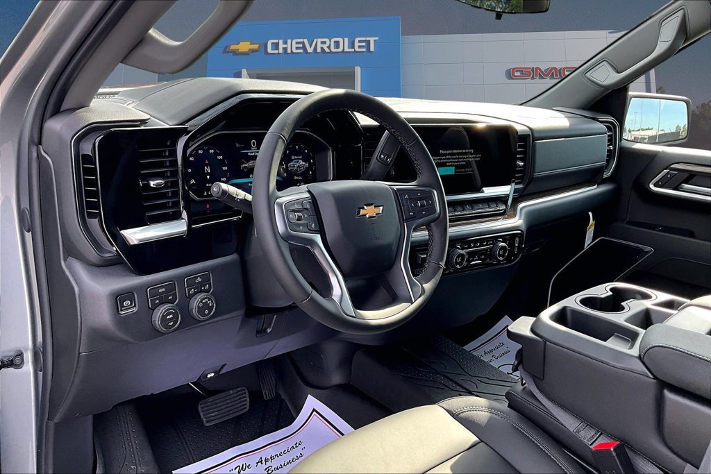 2026 Chevrolet Silverado 1500 LT - Photo 7