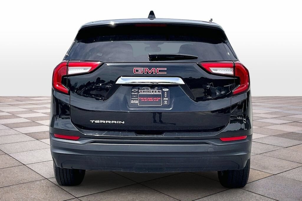 Used 2024 GMC Terrain SLE SUV