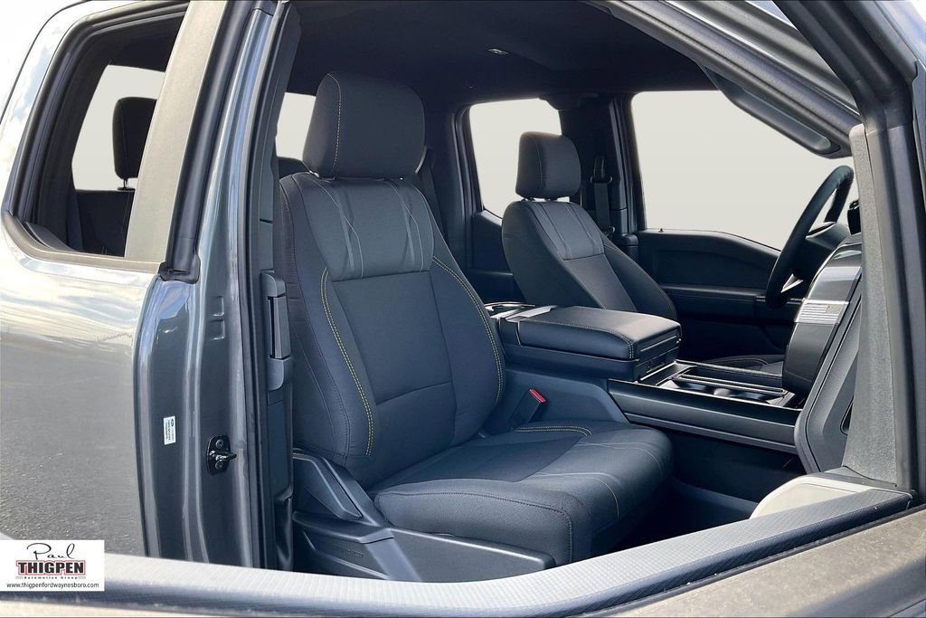 2025 Ford F-150 STX - Photo 8