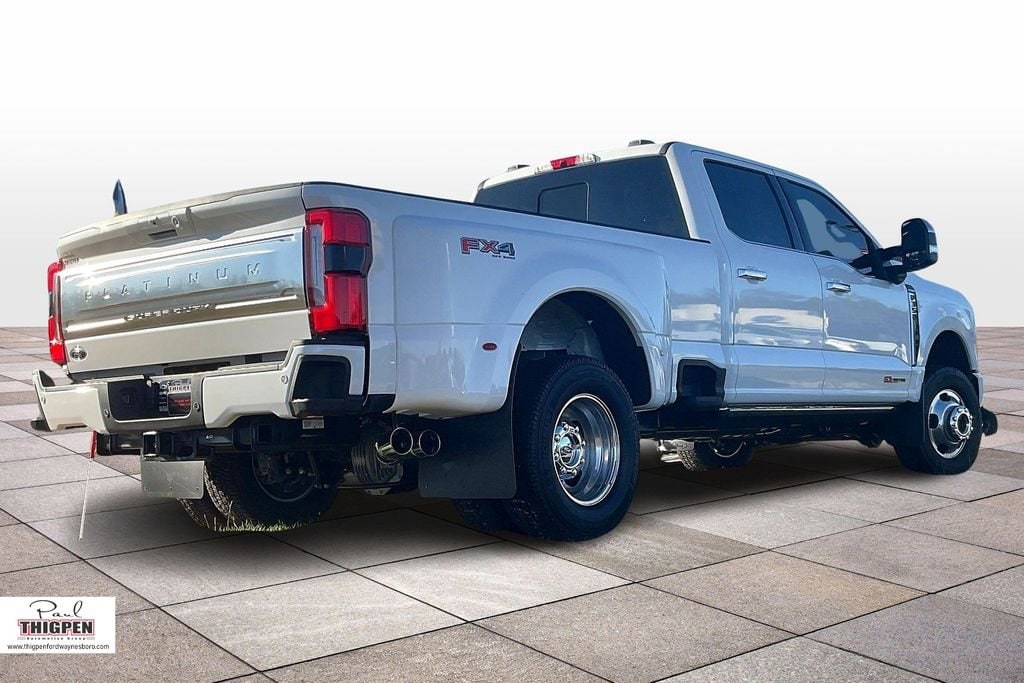 2025 Ford F-350 Super Duty Platinum - Photo 18