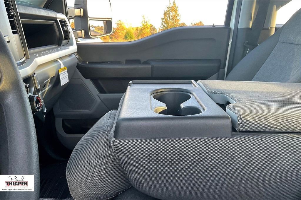2025 Ford F-350 Super Duty XL - Photo 24