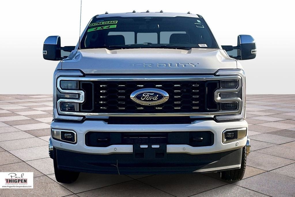 2025 Ford F-350 Super Duty Platinum - Photo 17