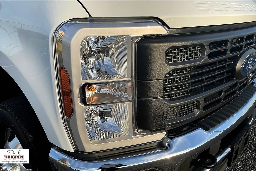 2025 Ford F-350 Super Duty XL - Photo 15