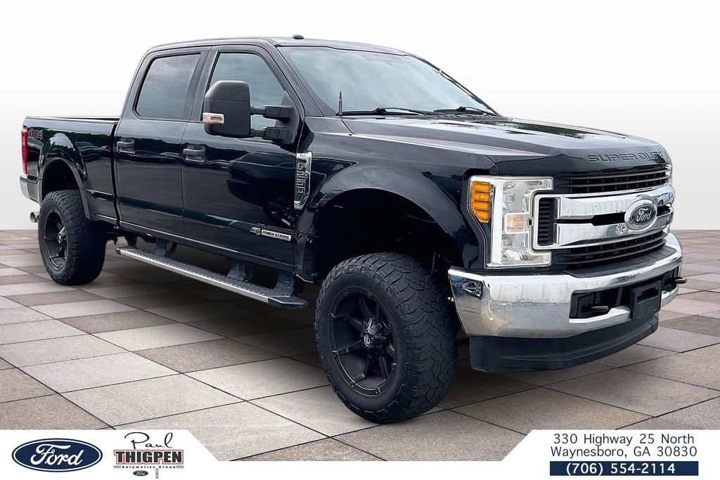 2017 Ford F-250 XLT 4x4 Crew Cab 8' Box's photo