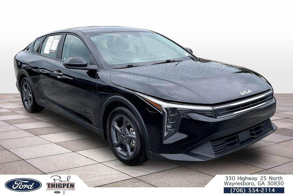2025 Kia K4 LXS AT's photo