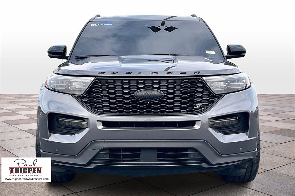 2022 Ford Explorer ST photo 2