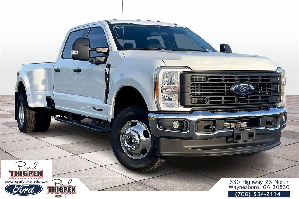 2025 Ford F-350 Super Duty XL's photo