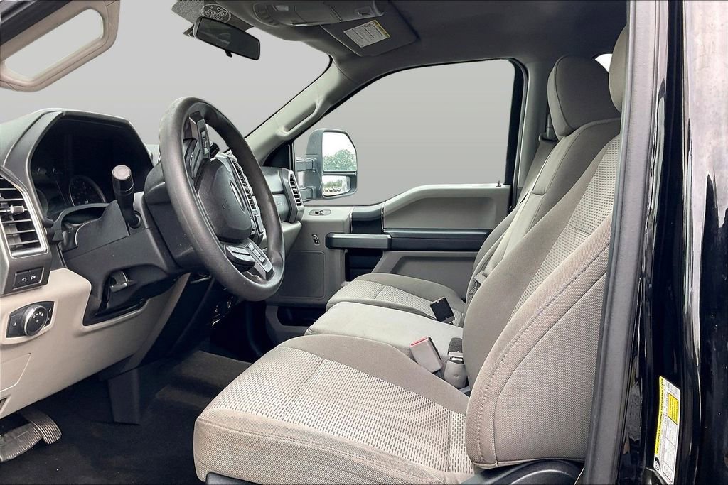 2017 Ford F-250 Super Duty XLT - Photo 23