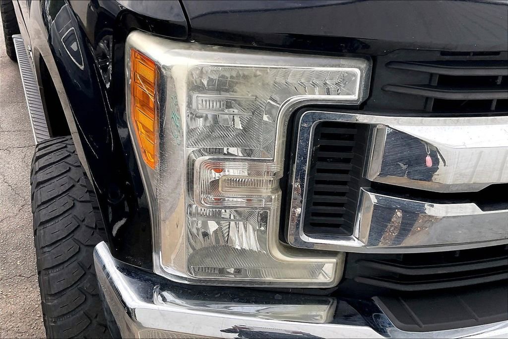 2017 Ford F-250 Super Duty XLT - Photo 27