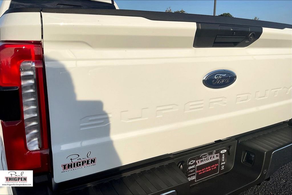 2025 Ford F-350 Super Duty XL - Photo 12