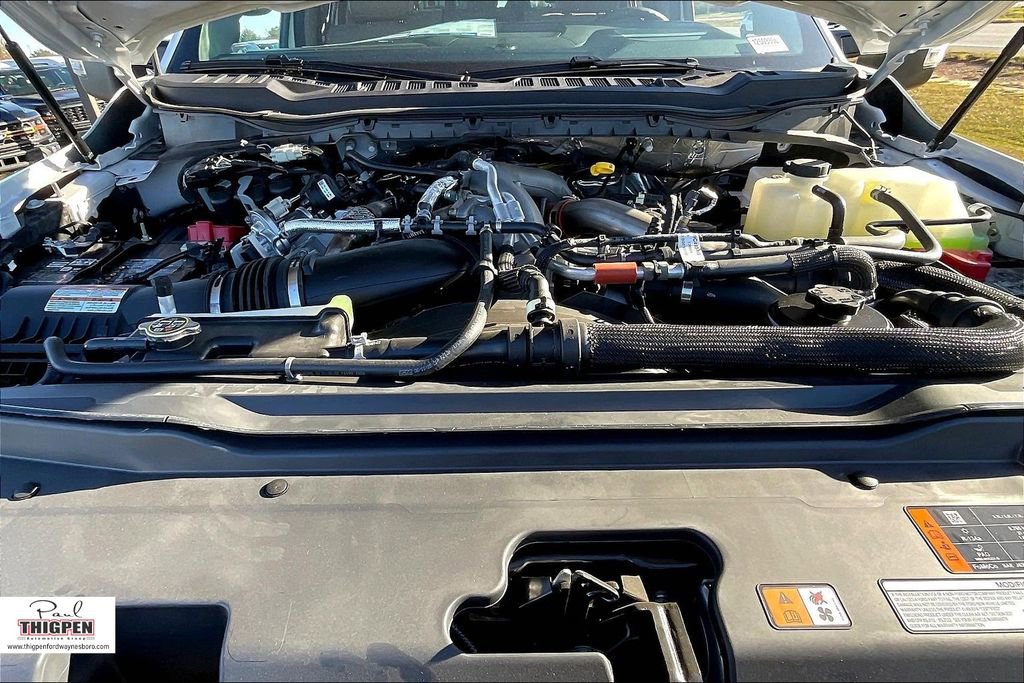2025 Ford F-350 Super Duty Platinum - Photo 10