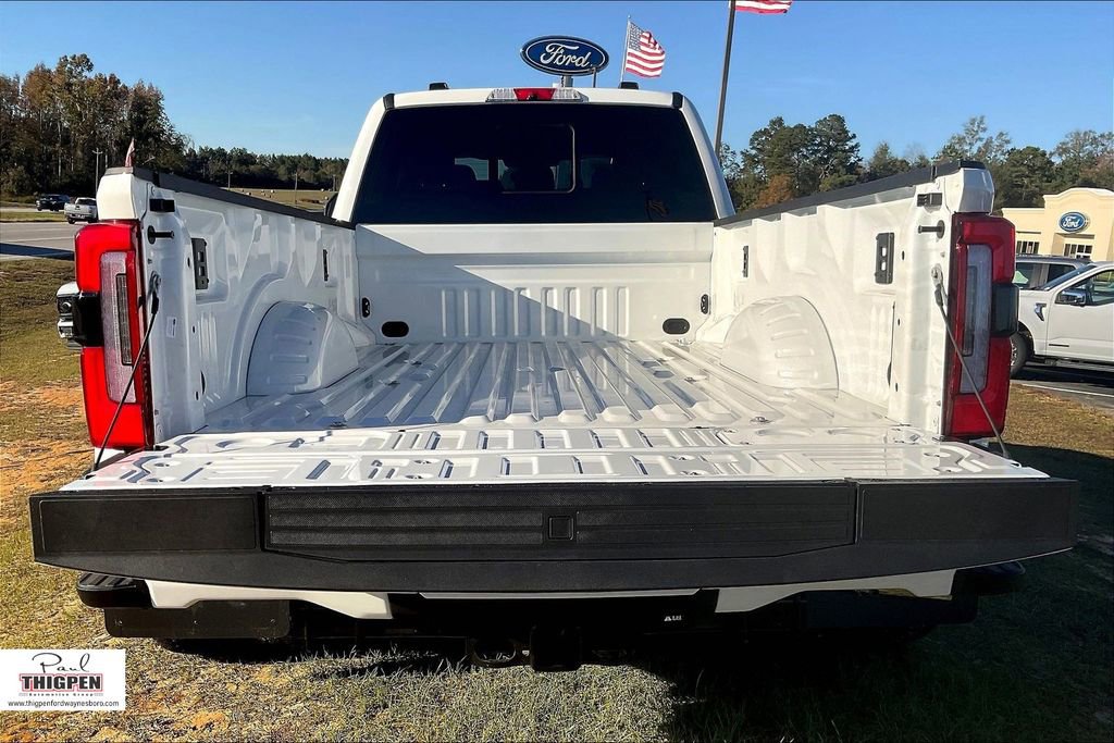 2025 Ford F-350 Super Duty Platinum - Photo 19