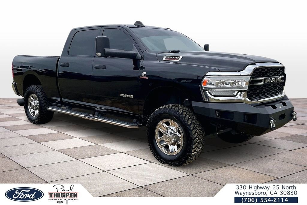 2022 RAM 3500 Tradesman 4X4 Crew Cab SWB's photo